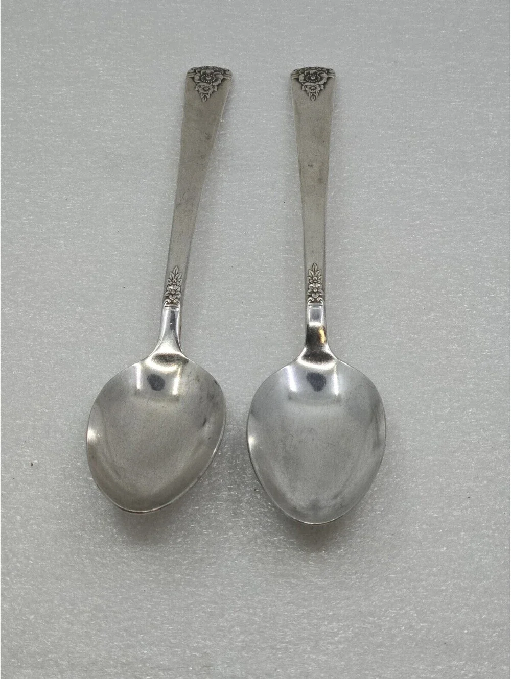 WM Rogers Reinforced Plate IS Silverware Starlight Pattern 2 Tablespoons 7.25